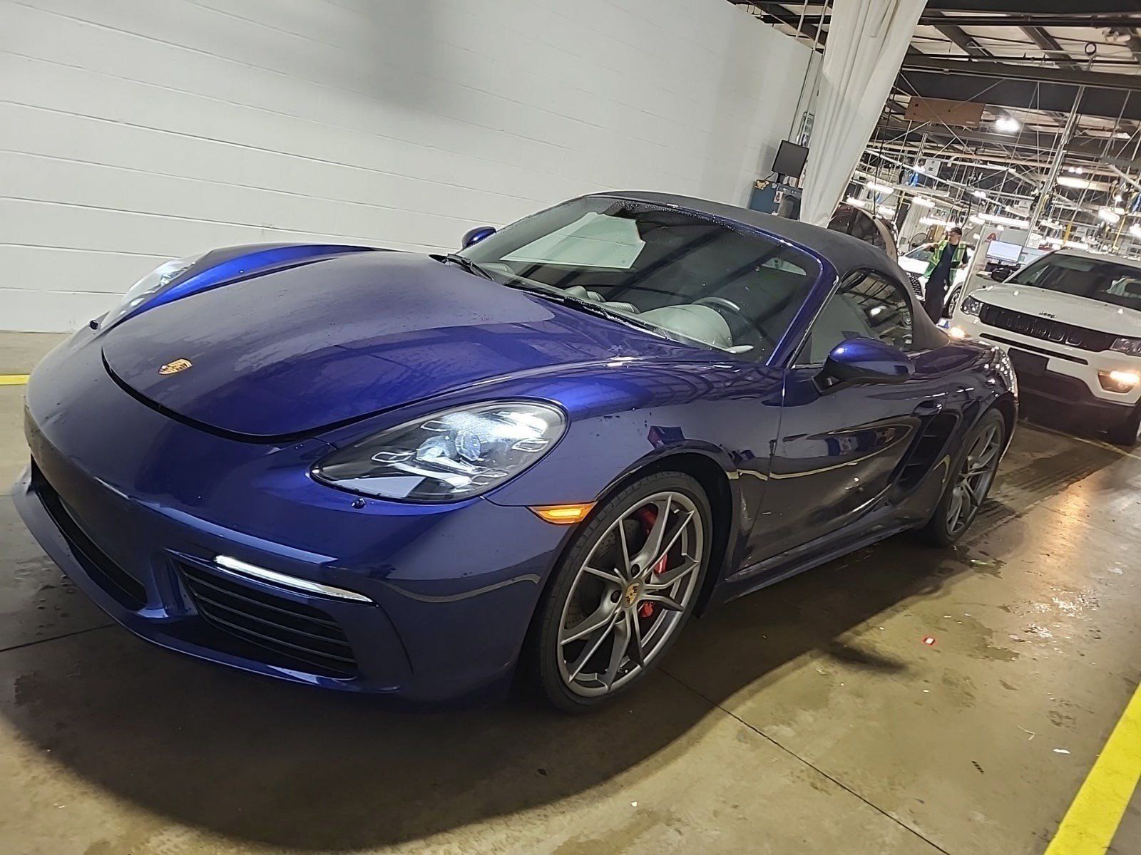 Used 2021 Porsche 718 Boxster S RWD image 3