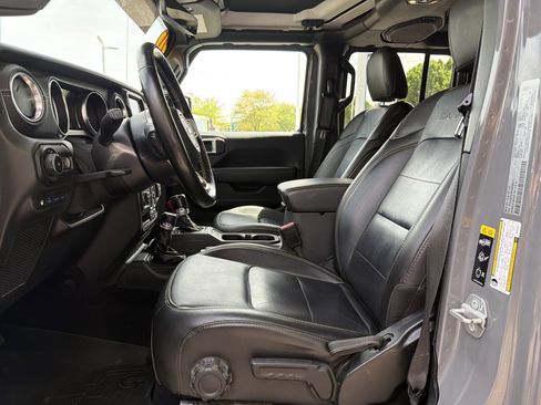 Used 2021 Jeep Wrangler Unlimited Sahara w/ Dual Top Group image 16