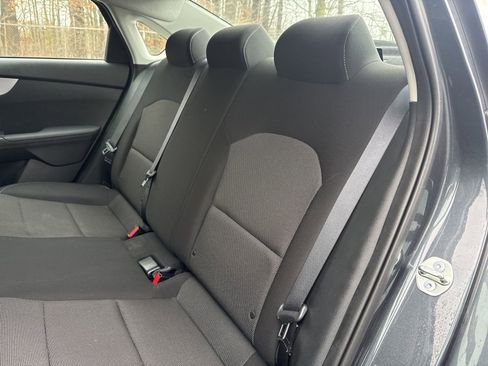 Used 2023 Kia Forte LXS image 11