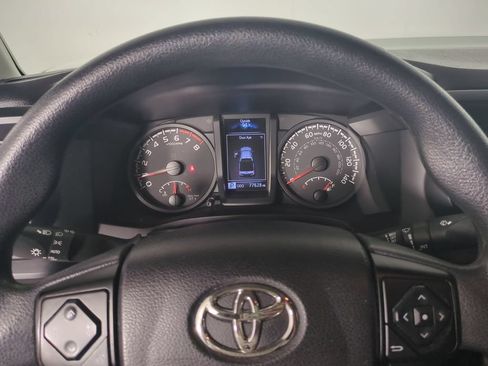 Used 2022 Toyota Tacoma SR AWD/4WD image 31