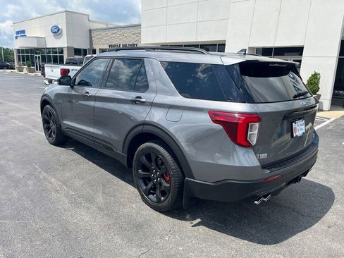 Used 2023 Ford Explorer ST w/ Equipment Group 401A AWD/4WD image 3