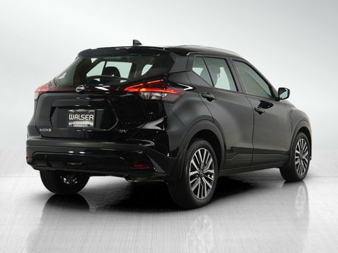 Used 2024 Nissan Kicks SV image 5