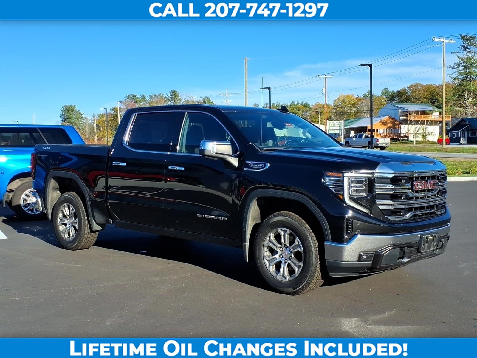 Used 2025 GMC Sierra 1500 SLT AWD/4WD image 3