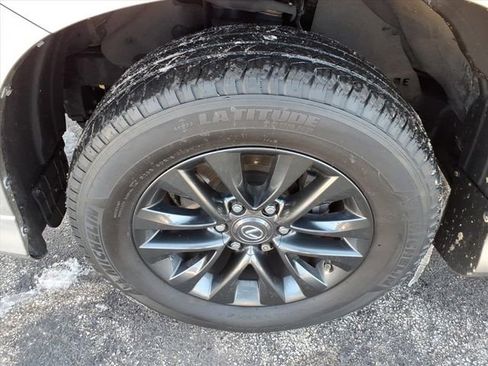 Used 2022 Lexus GX 460 Premium image 13