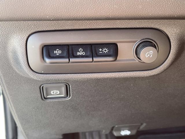 Used 2022 GMC Terrain SLT w/ Infotainment Package II FWD image 38