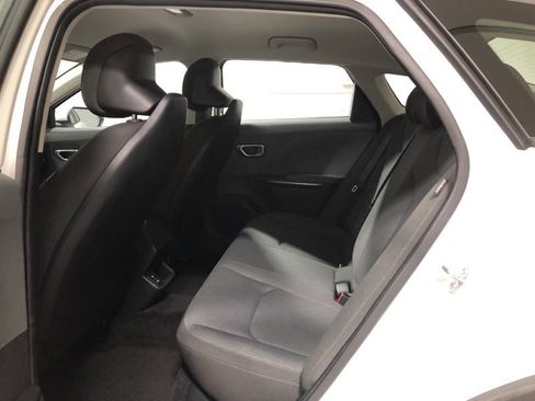 New 2025 Kia K4 LX image 15