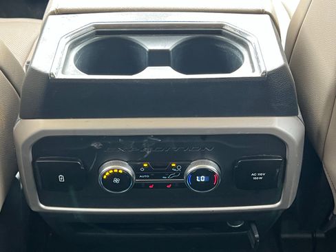 Used 2024 Ford Expedition Limited RWD image 22