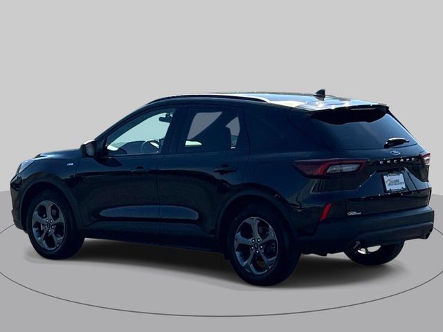 Used 2025 Ford Escape ST-Line FWD image 6