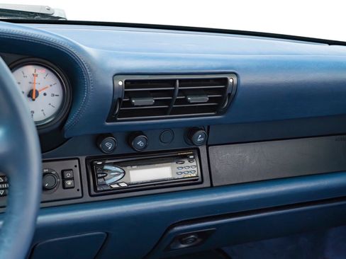 Used 1996 Porsche 911 Carrera RWD image 24