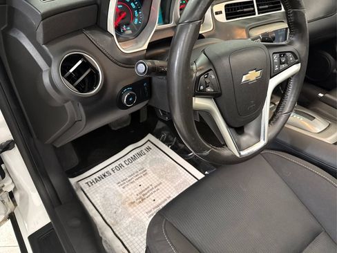 Used 2015 Chevrolet Camaro LT RWD image 33