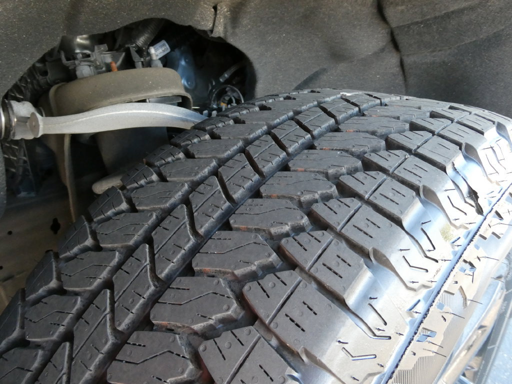 Certified 2024 Chevrolet Silverado 1500 RST AWD/4WD image 12