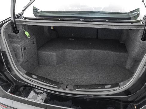 Used 2018 Ford Fusion SE FWD image 36
