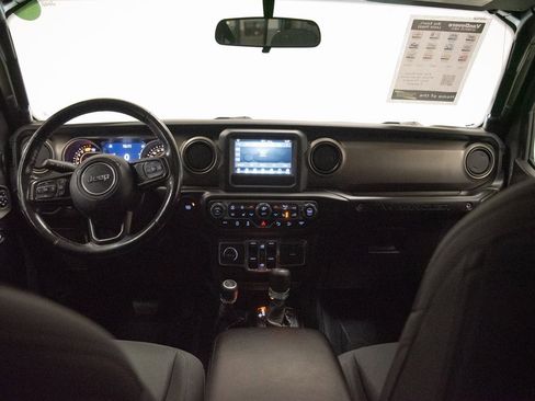 Used 2020 Jeep Wrangler Unlimited Sport image 2