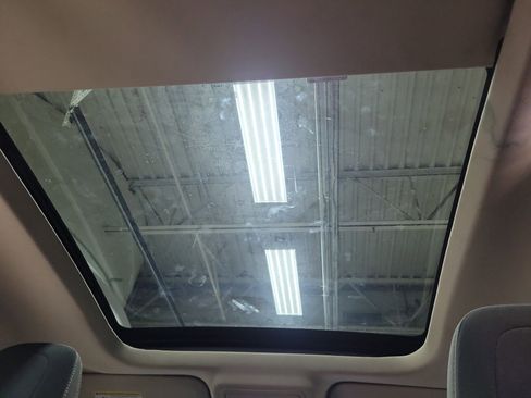 Used 2020 Ford Escape SE image 16