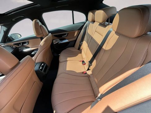 New 2026 Mercedes-Benz E 350 4MATIC Sedan image 8