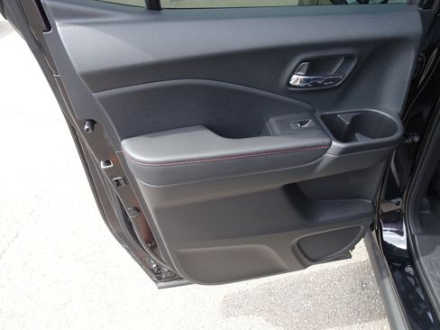 Used 2023 Honda Ridgeline Black Edition image 16