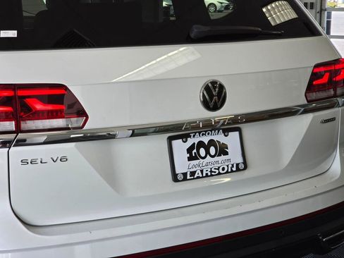 Used 2023 Volkswagen Atlas SEL AWD/4WD image 12