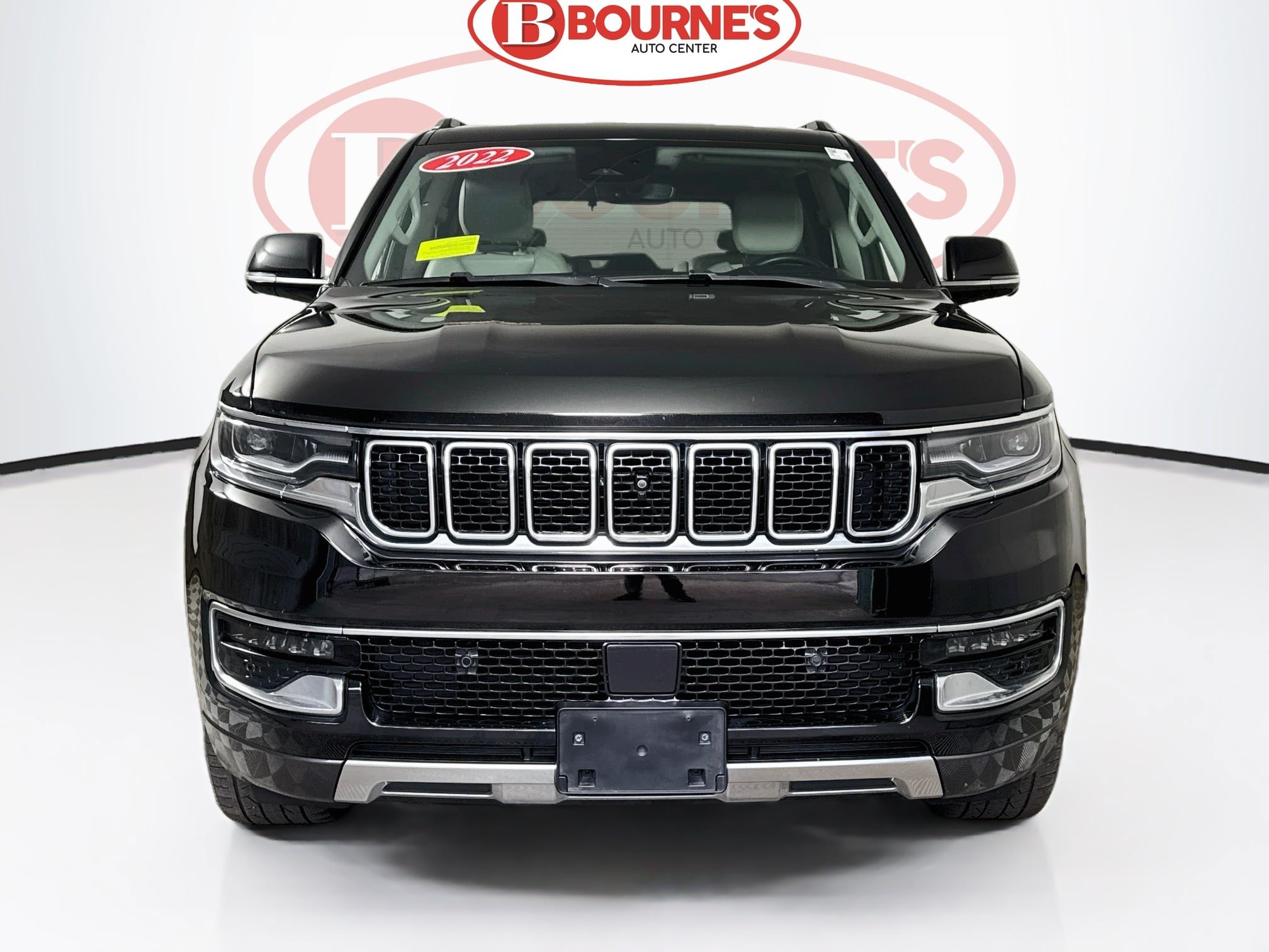 Used 2022 Jeep Wagoneer Series III w/ Premium Group I AWD/4WD image 7