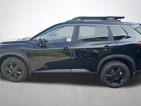 Certified 2025 Nissan Rogue SV AWD/4WD image 12