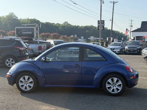 Used 2008 Volkswagen Beetle S FWD image 8