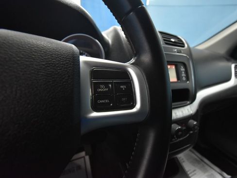 Used 2018 Dodge Journey SXT w/ Connectivity Group FWD image 12
