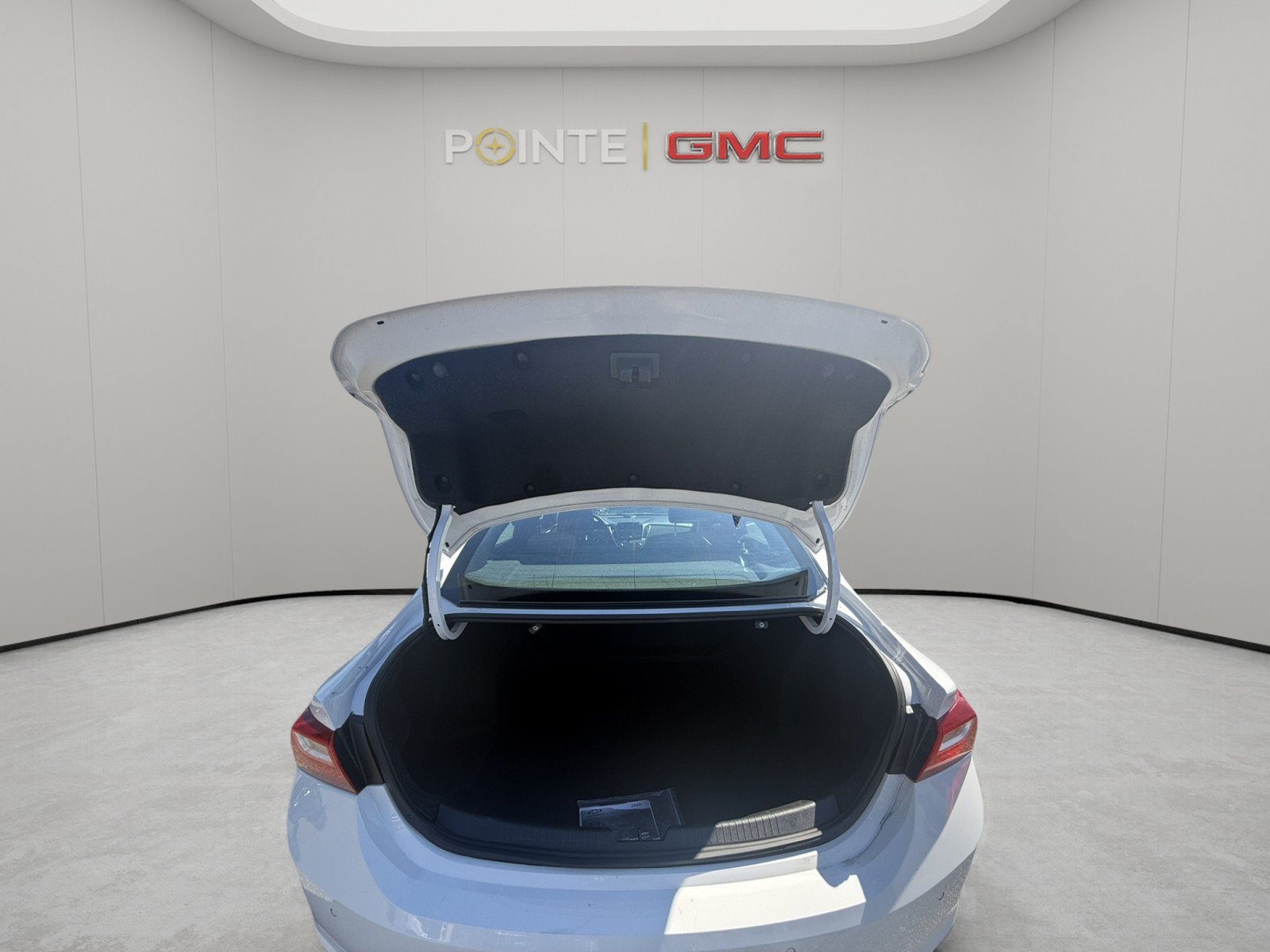 Used 2025 Chevrolet Malibu LT FWD image 27