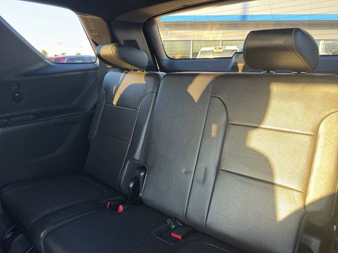 Certified 2023 Chevrolet Traverse Premier image 35