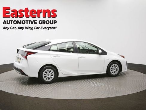 Used 2022 Toyota Prius LE image 40