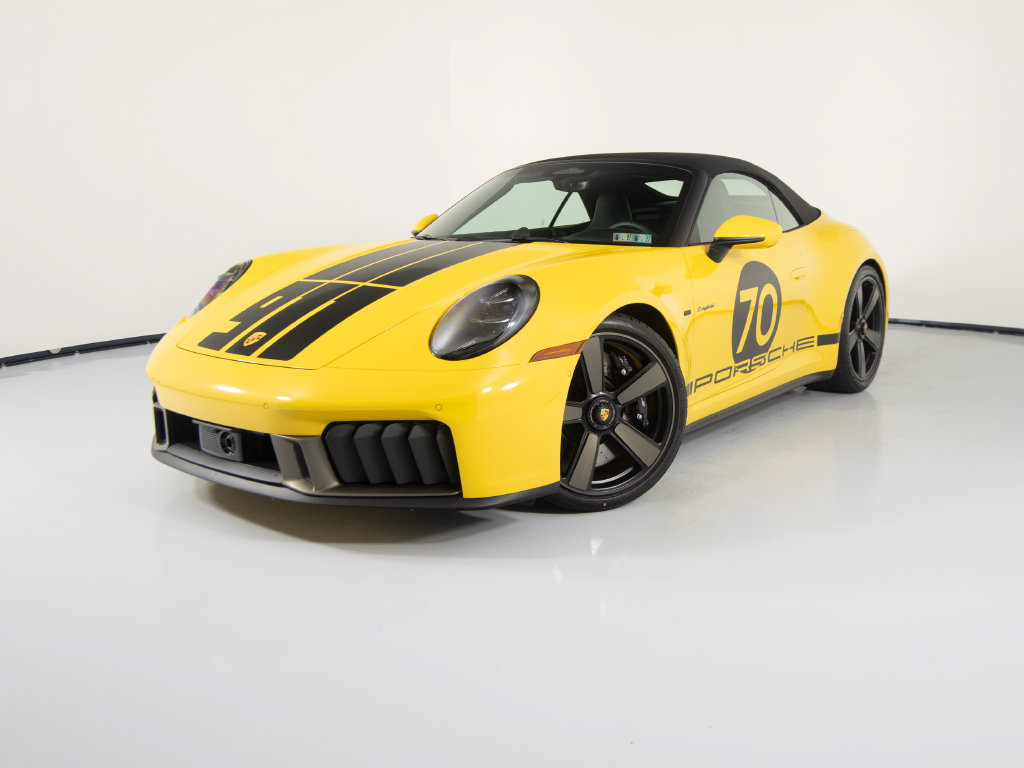 Certified 2026 Porsche 911 Carrera GTS RWD image 1