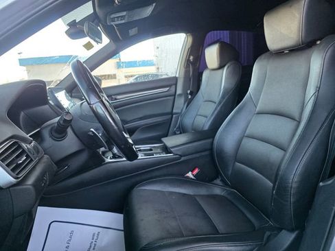 Used 2019 Honda Accord Sport image 11