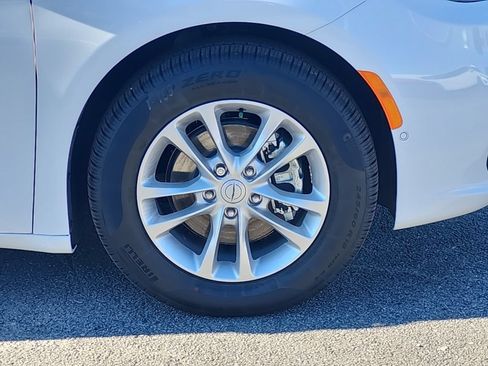 New 2026 Chrysler Pacifica Select FWD image 22