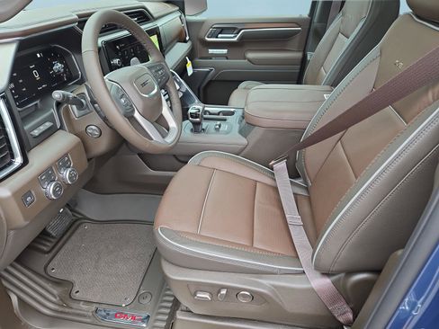 New 2026 GMC Sierra 1500 Denali w/ Denali Reserve Package image 15