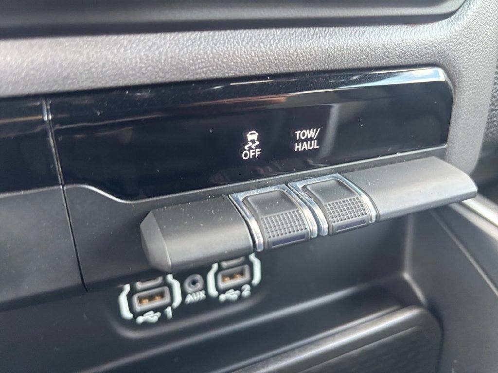 Used 2022 RAM 1500 Big Horn AWD/4WD image 28