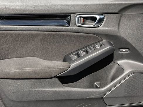 Used 2022 Honda Civic EX image 25