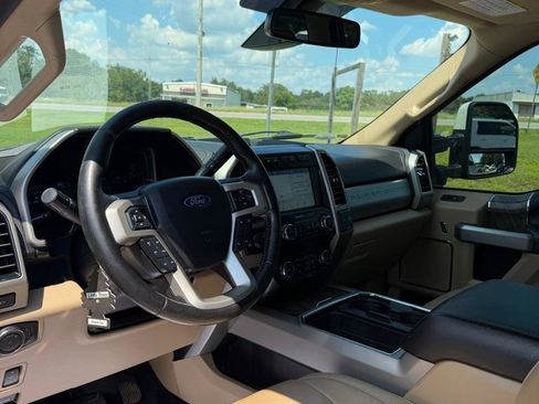 Used 2019 Ford F250 Lariat w/ Lariat Ultimate Package AWD/4WD image 10