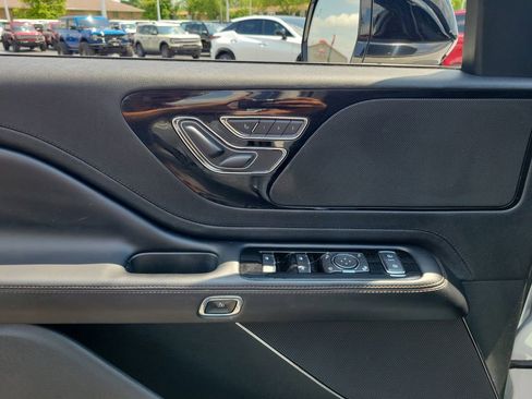Certified 2023 Lincoln Aviator AWD w/ Premium Package image 20