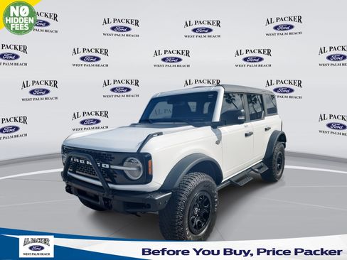 Used 2022 Ford Bronco Wildtrak image 1