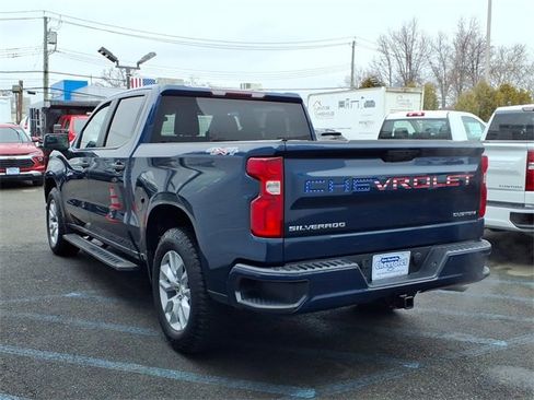 Used 2020 Chevrolet Silverado 1500 Custom w/ Custom Value Package image 4