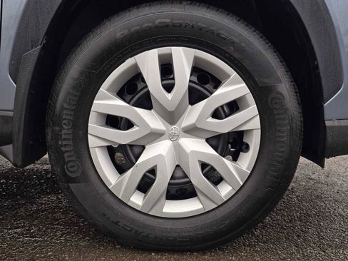 Certified 2026 Toyota Corolla Cross L image 10