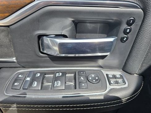 Used 2024 RAM 2500 Laramie AWD/4WD image 24