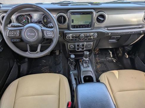 Certified 2023 Jeep Wrangler Unlimited w/ 8.4" Radio Group image 15