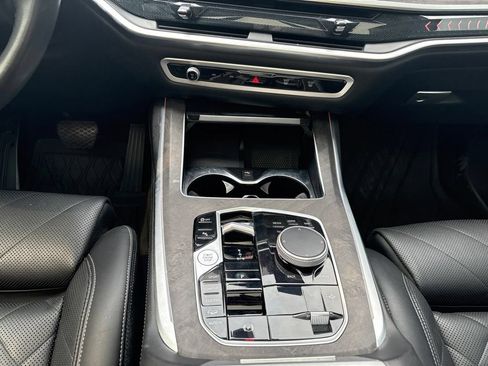 Used 2023 BMW X7 xDrive40i w/ Premium Package AWD/4WD image 15