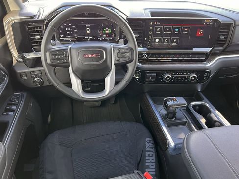 Used 2024 GMC Sierra 1500 Elevation w/ Elevation Premium Package image 15