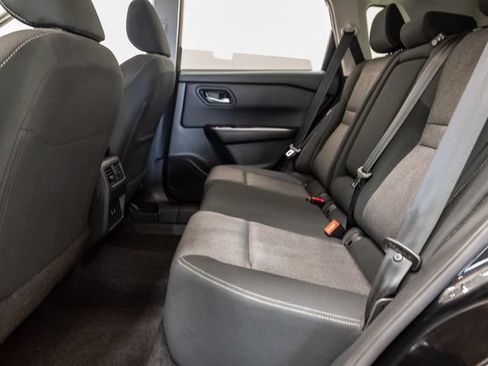 Used 2025 Nissan Rogue SV FWD image 22
