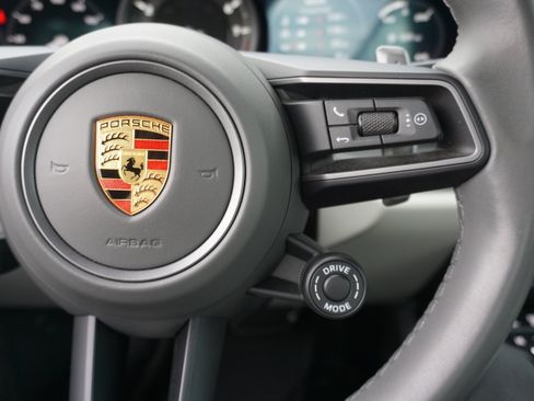 Certified 2022 Porsche 911 Carrera S RWD image 24