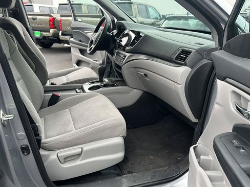 Used 2019 Honda Pilot EX image 11