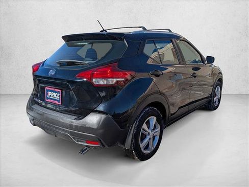 Used 2019 Nissan Kicks S w/ Exterior Package image 6