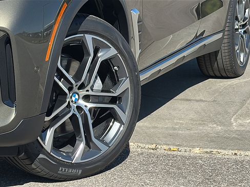 New 2026 BMW X5 sDrive40i w/ Climate Comfort Package image 3