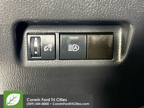 Used 2023 Toyota RAV4 XLE image 19