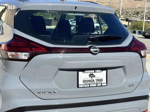 Used 2023 Nissan Kicks SR FWD image 10